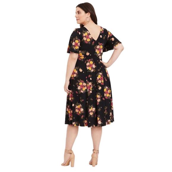 Torrid Black Floral Studio Knit Midi Dress Size 12 NWT - Picture 2 of 9